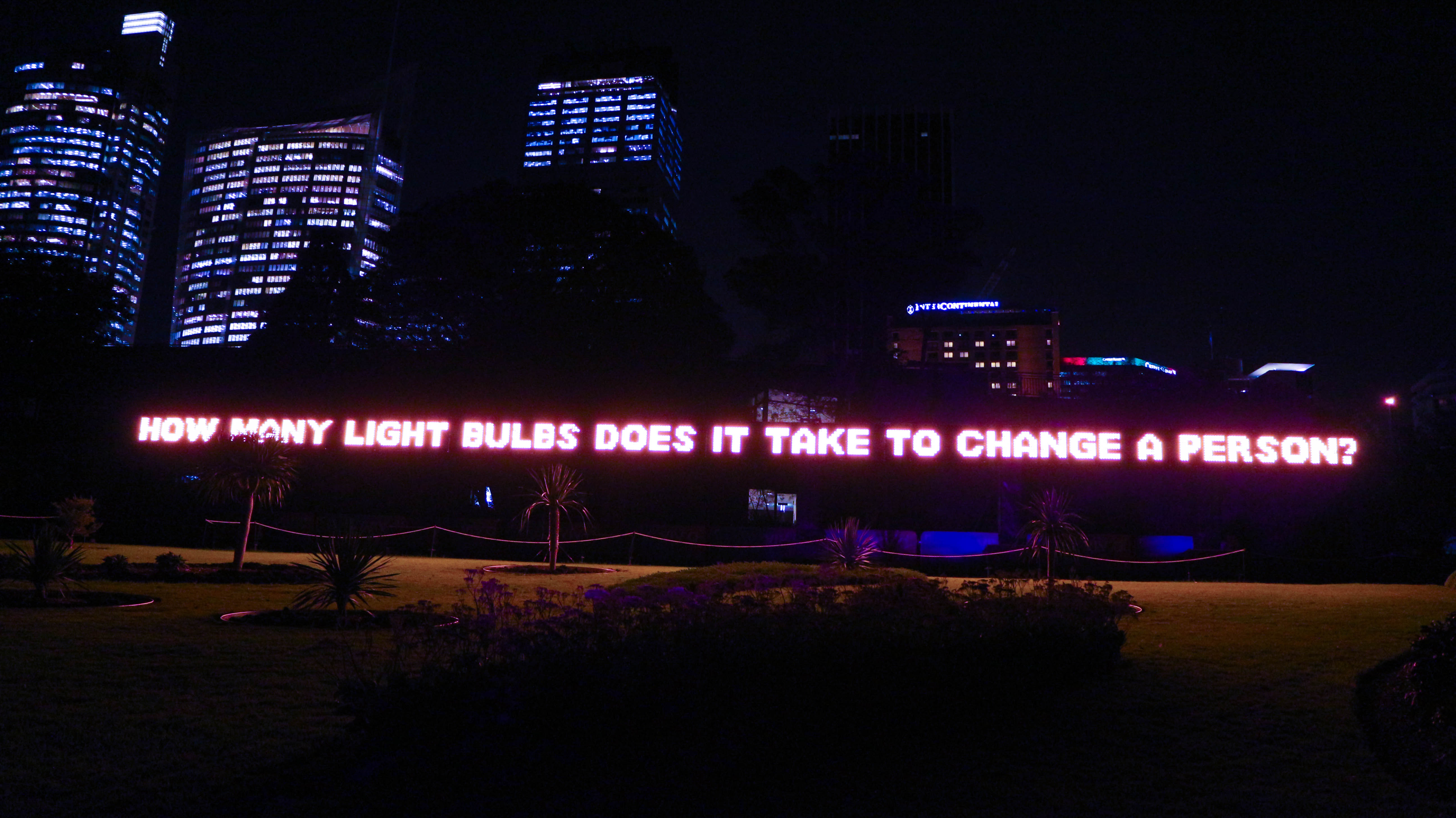 How many lights bulbs vivid sydney